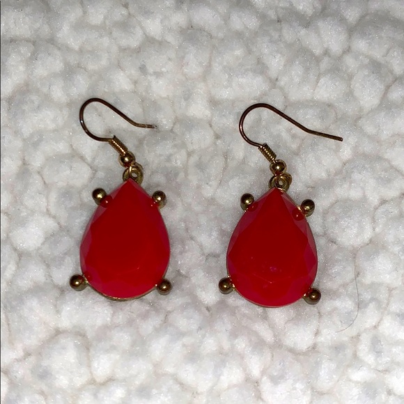 Red Tear Drop Earrings - Picture 1 of 1